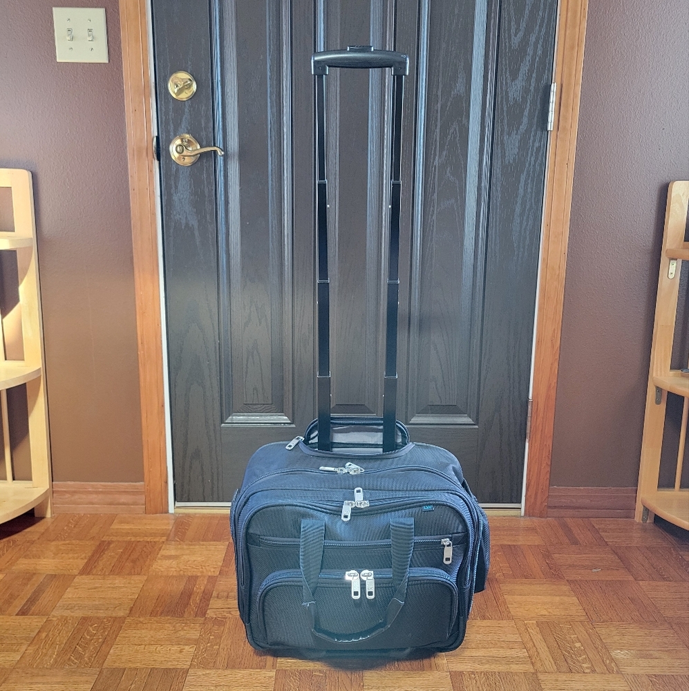 Crew 14 inch Rolling Tote